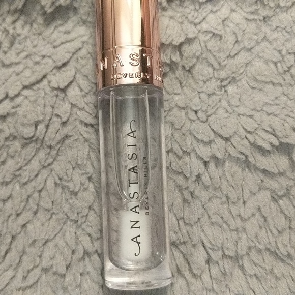 Crystal Lip Gloss - Picture 4 of 4